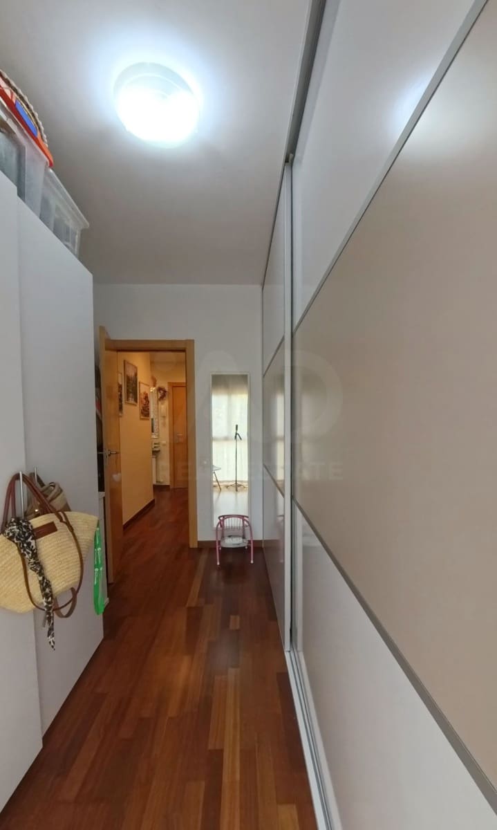 3 sypialnia Apartament na sprzedaż w Bigues i Riells - 279 000 € (Ref: 9988027)