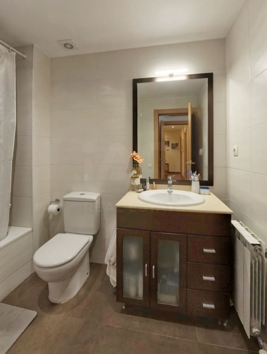 3 sypialnia Apartament na sprzedaż w Bigues i Riells - 279 000 € (Ref: 9988027)