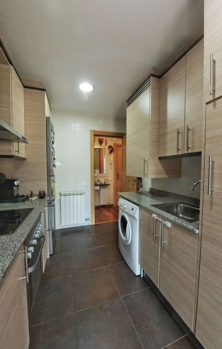 3 sypialnia Apartament na sprzedaż w Bigues i Riells - 279 000 € (Ref: 9988027)