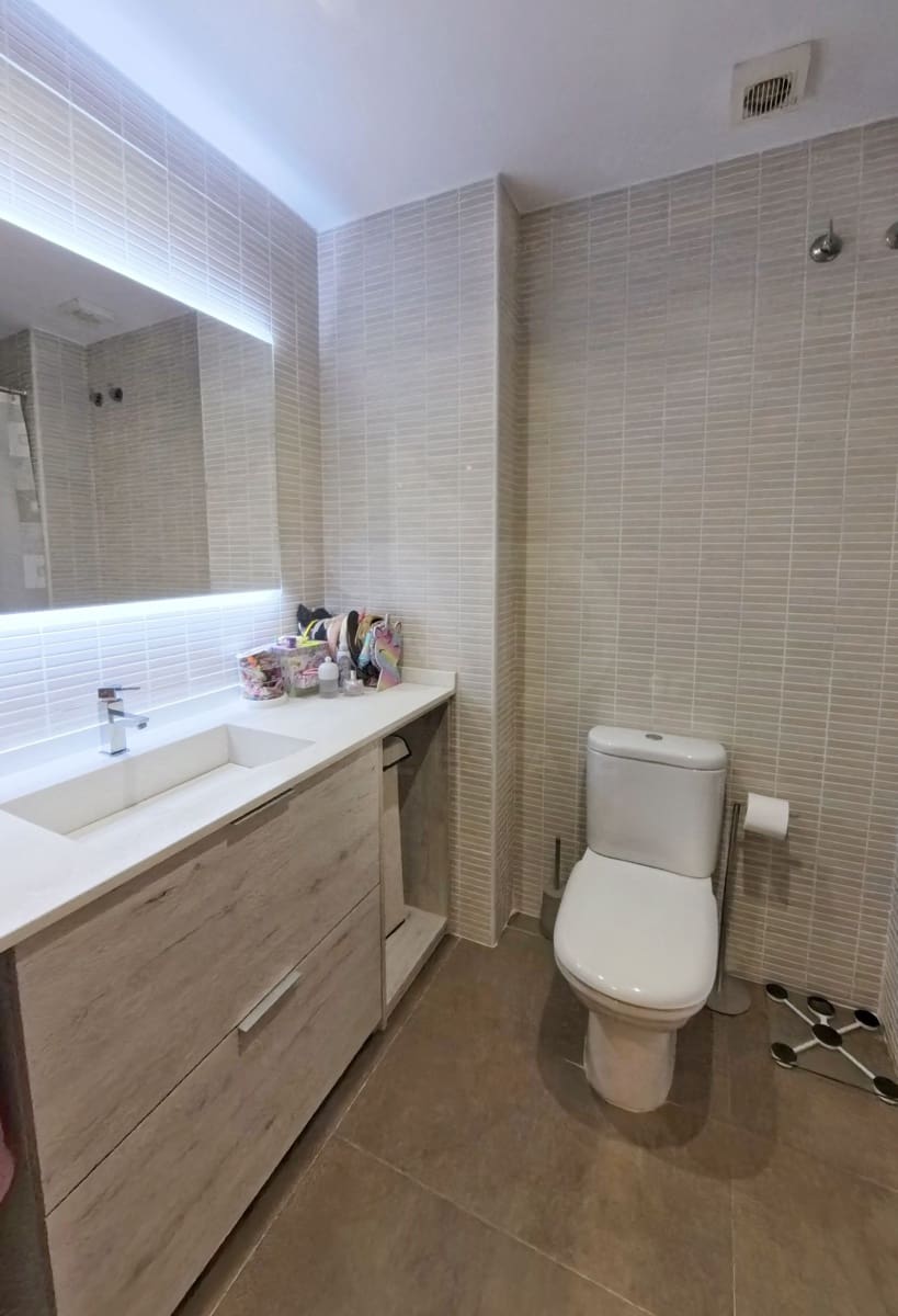 3 sypialnia Apartament na sprzedaż w Bigues i Riells - 279 000 € (Ref: 9988027)