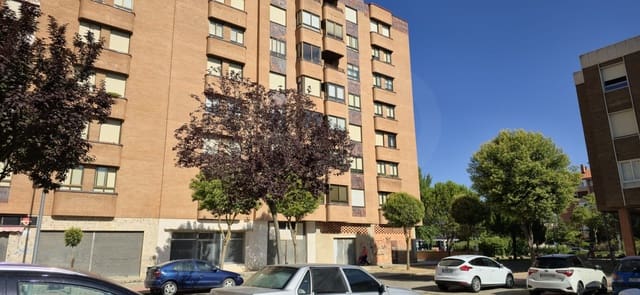 4 makuuhuone Huoneisto myytävänä paikassa Burgos kaupunki - 225 000 € (Ref: 9988028)