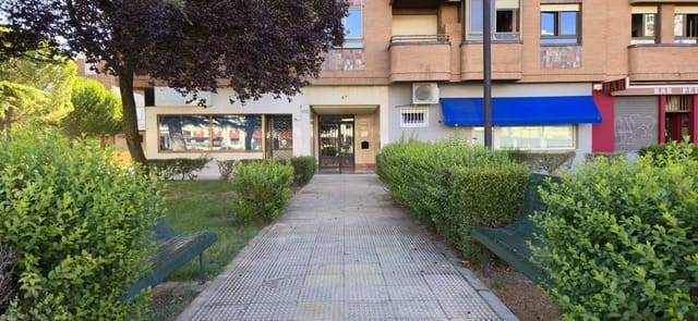 4 makuuhuone Huoneisto myytävänä paikassa Burgos kaupunki - 225 000 € (Ref: 9988028)