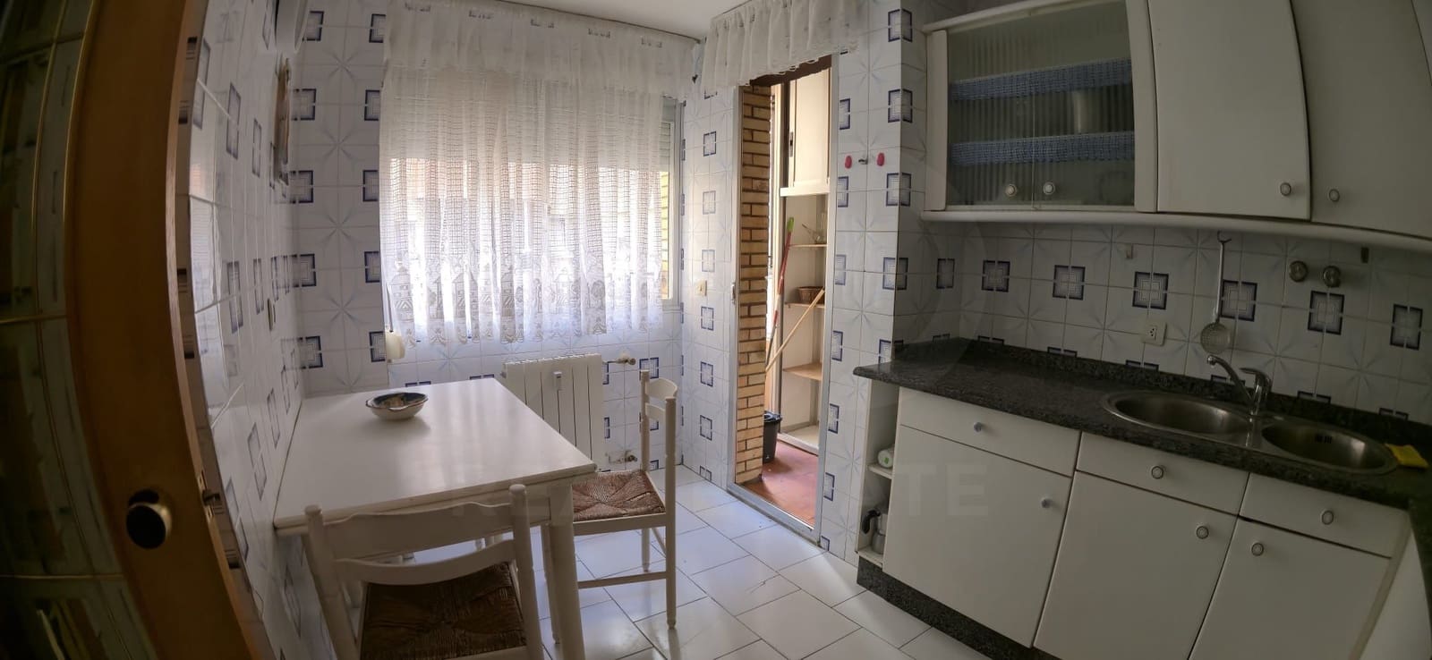 4 makuuhuone Huoneisto myytävänä paikassa Burgos kaupunki - 225 000 € (Ref: 9988028)