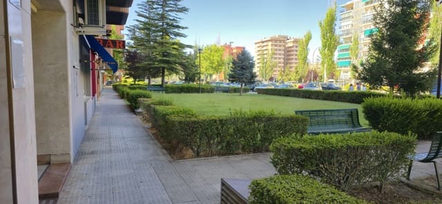 4 makuuhuone Huoneisto myytävänä paikassa Burgos kaupunki - 225 000 € (Ref: 9988028)
