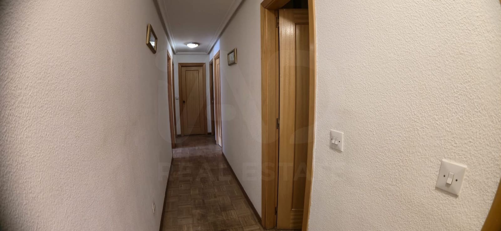 4 makuuhuone Huoneisto myytävänä paikassa Burgos kaupunki - 225 000 € (Ref: 9988028)
