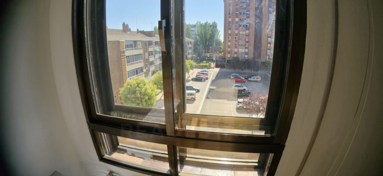 4 makuuhuone Huoneisto myytävänä paikassa Burgos kaupunki - 225 000 € (Ref: 9988028)