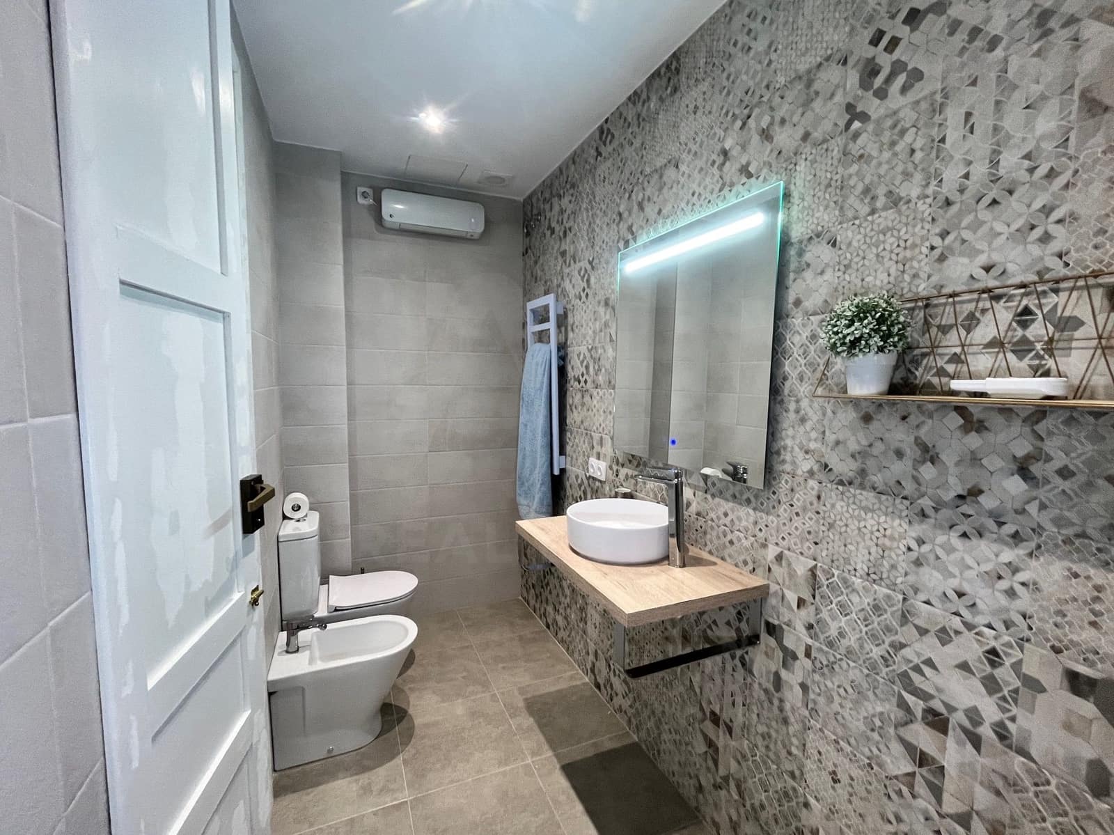 9 soverom Hus til salgs i Oropesa  - € 739 000 (Ref: 9988029)