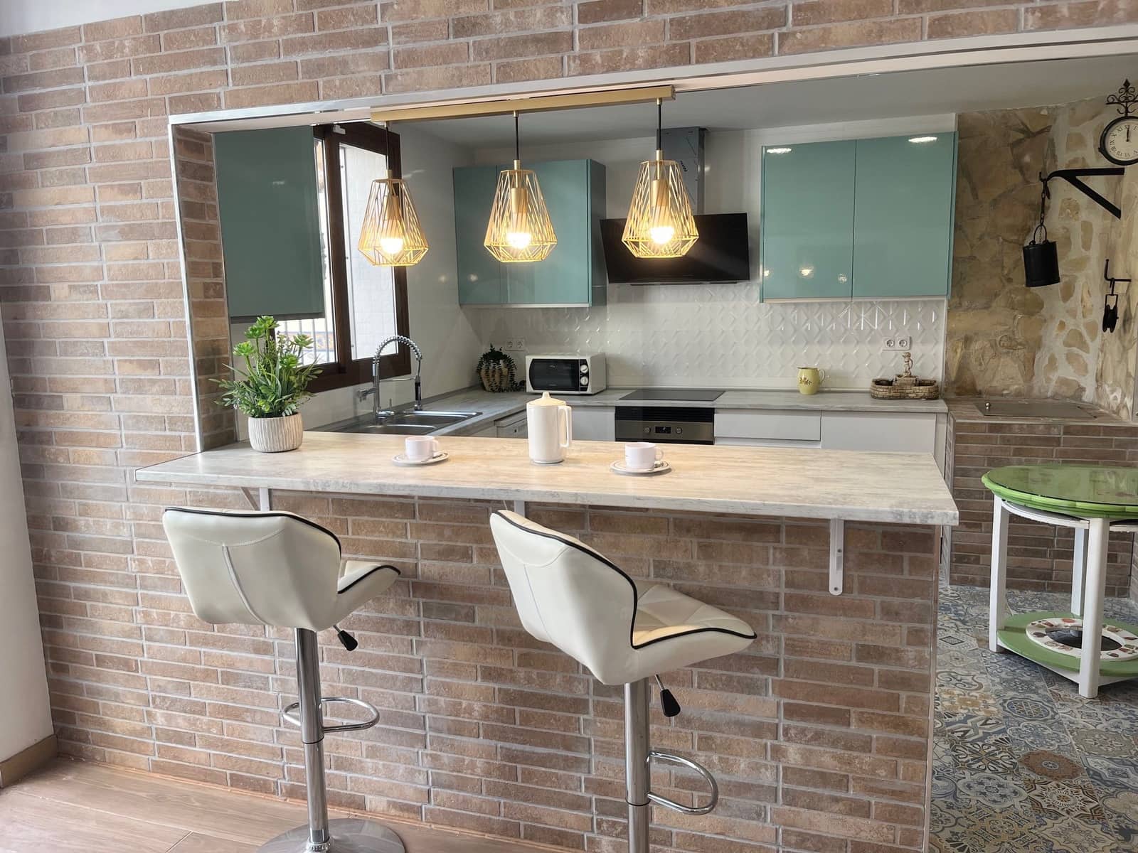 9 soverom Hus til salgs i Oropesa  - € 739 000 (Ref: 9988029)