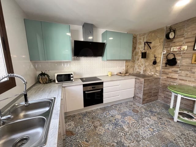 9 soveværelse Byhus til salg i Oropesa  - € 739.000 (Ref: 9988029)