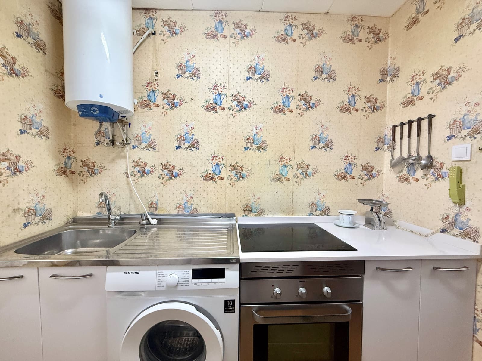 2 sovrum Lägenhet till salu i Madrid stad med garage - 360 000 € (Ref: 9988030)