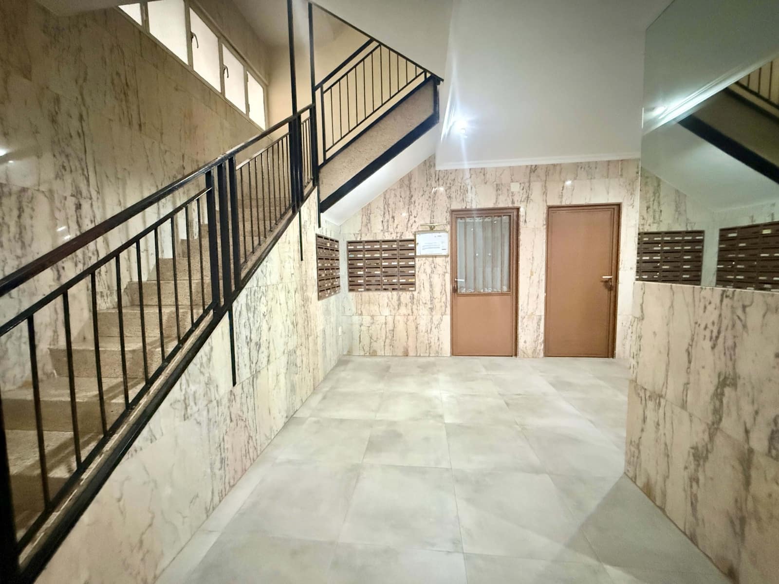 2 sovrum Lägenhet till salu i Madrid stad med garage - 360 000 € (Ref: 9988030)