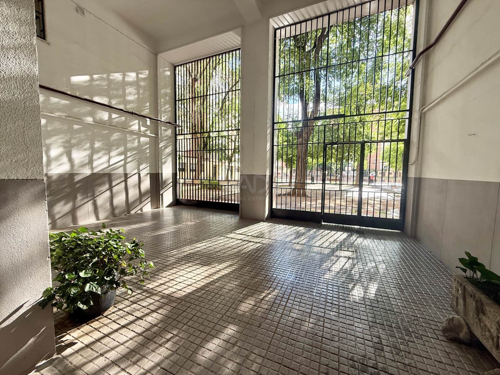 2 sovrum Lägenhet till salu i Madrid stad med garage - 360 000 € (Ref: 9988030)