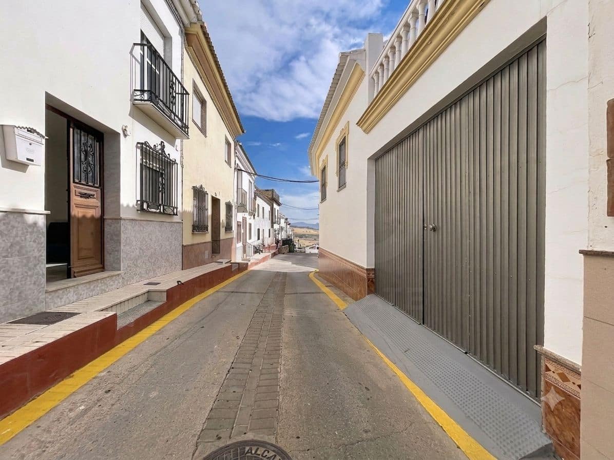 4 quarto Moradia em Banda para venda em Teba - 137 865 € (Ref: 9988031)
