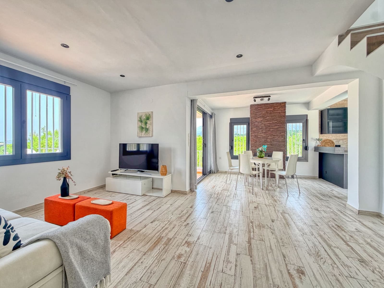 1 sovrum Finca/Hus på landet till salu i Alicante stad med pool - 349 000 € (Ref: 9988033)