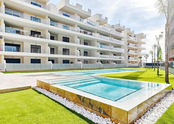 Townhouse for sale in Roda, San Javier with pool garage - € 349,000 (Ref: 9988036)