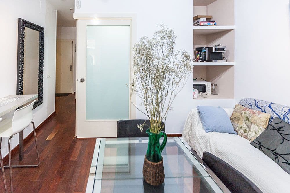 1 soveværelse Lejlighed til salg i Barcelona by - € 279.000 (Ref: 9988037)
