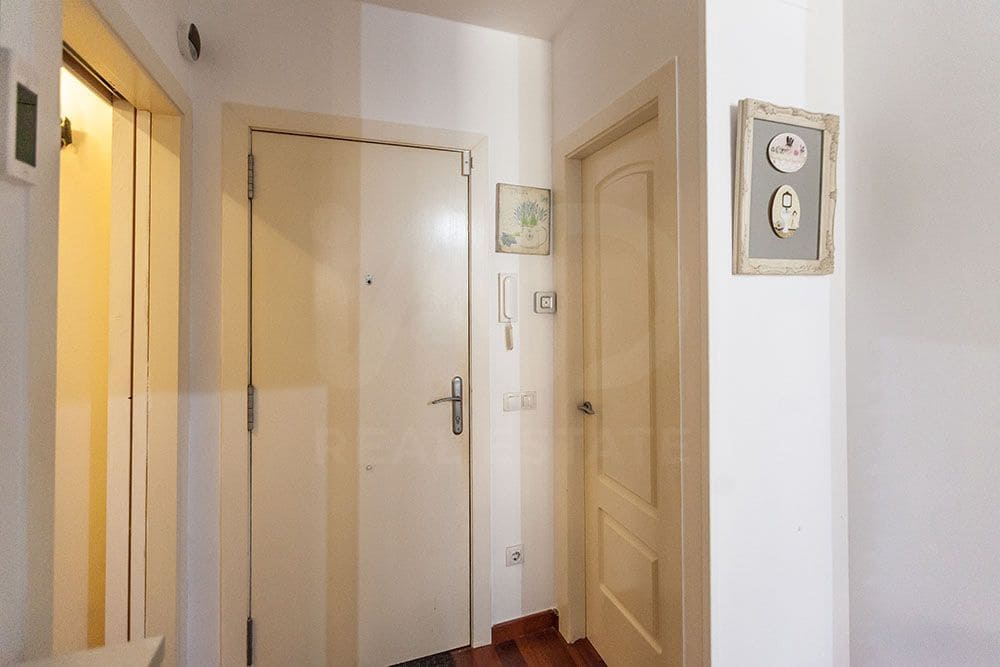 1 soveværelse Lejlighed til salg i Barcelona by - € 279.000 (Ref: 9988037)
