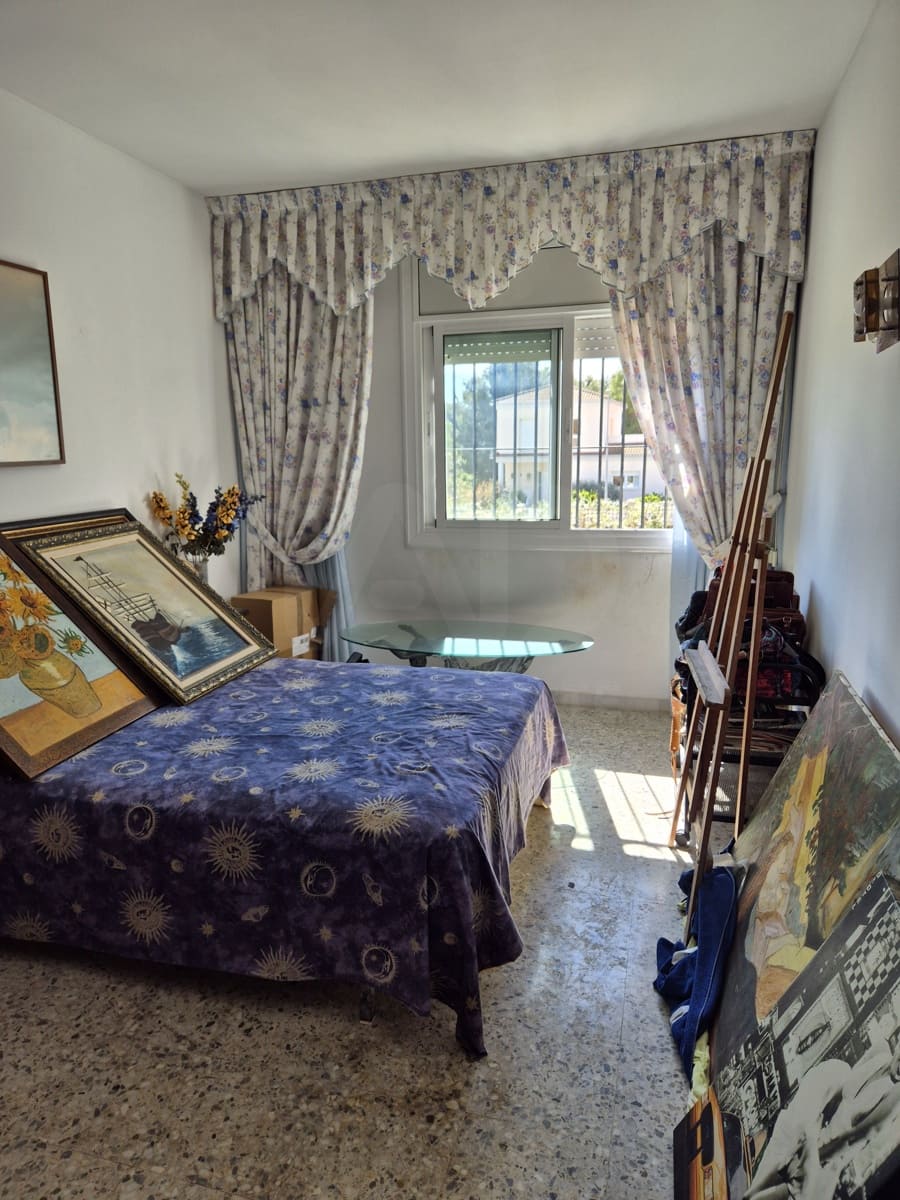 4 slaapkamer Huis te koop in Barcelona stad met zwembad - € 490.000 (Ref: 9988042)