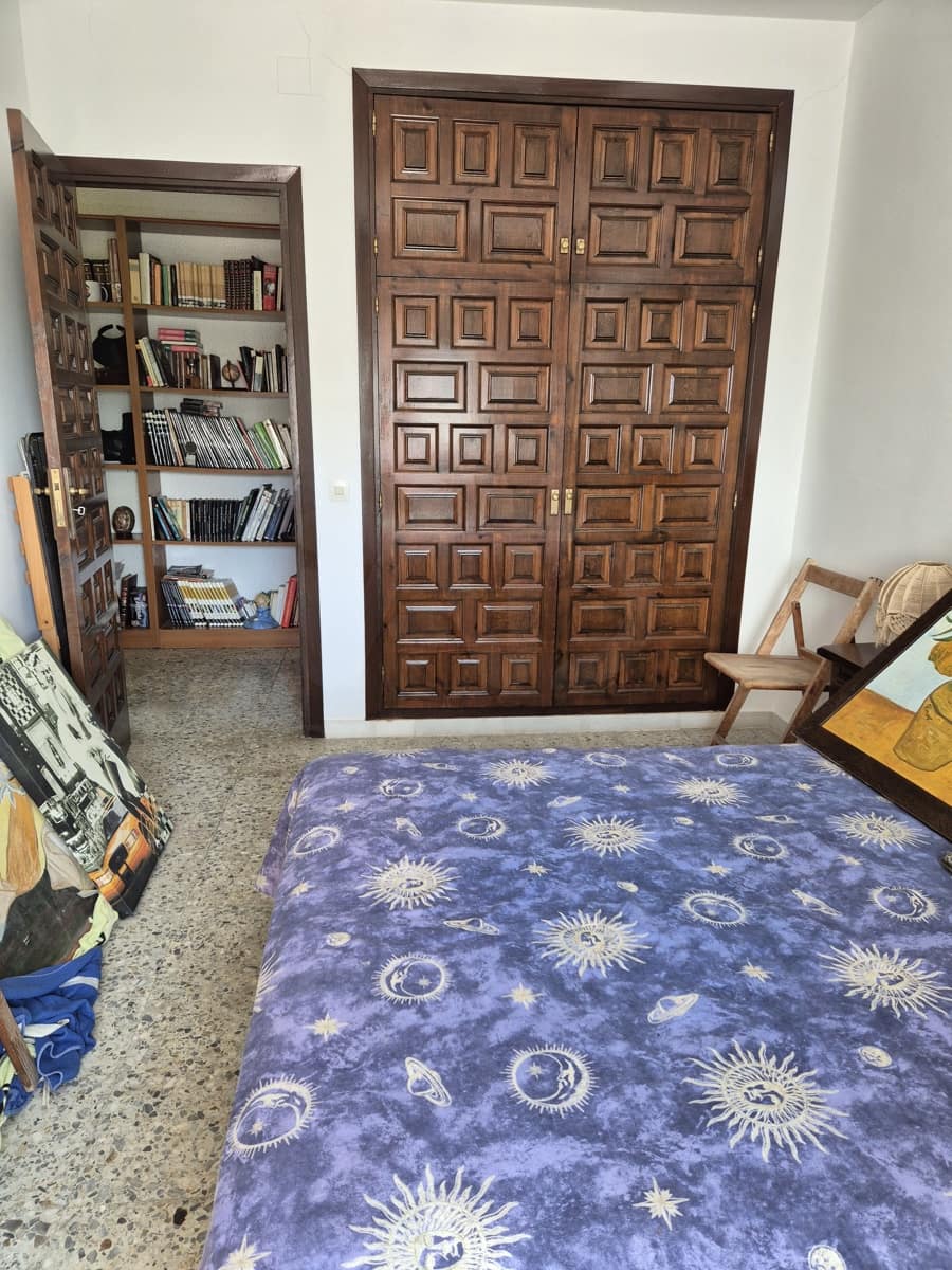 4 slaapkamer Huis te koop in Barcelona stad met zwembad - € 490.000 (Ref: 9988042)