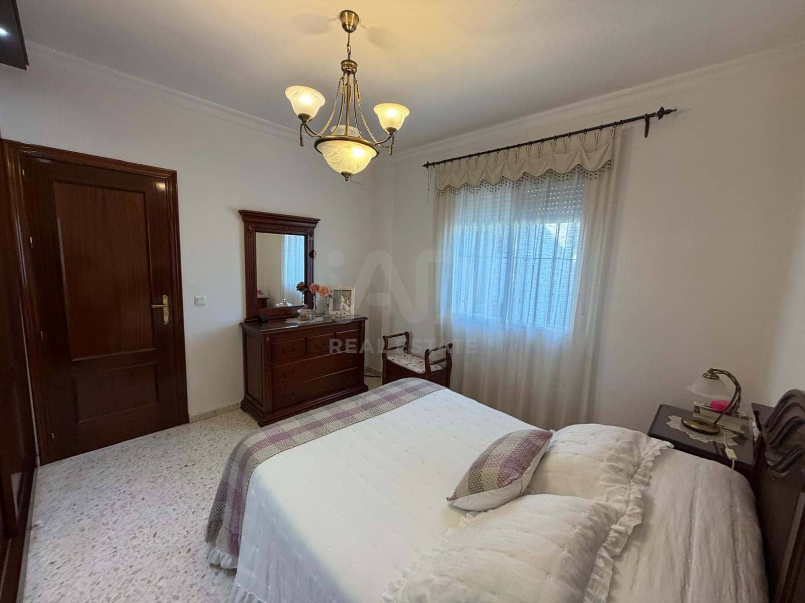 4 slaapkamer Rijtjeshuis te koop in Huelva stad met garage - € 214.990 (Ref: 9988043)
