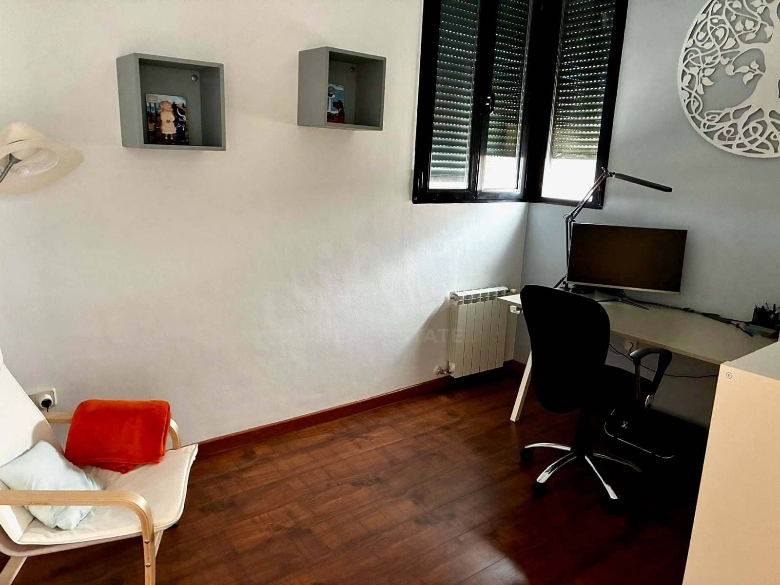 4 sypialnia Dom na sprzedaż w Miasto Guadalajara z basenem garażem - 420 000 € (Ref: 9988045)