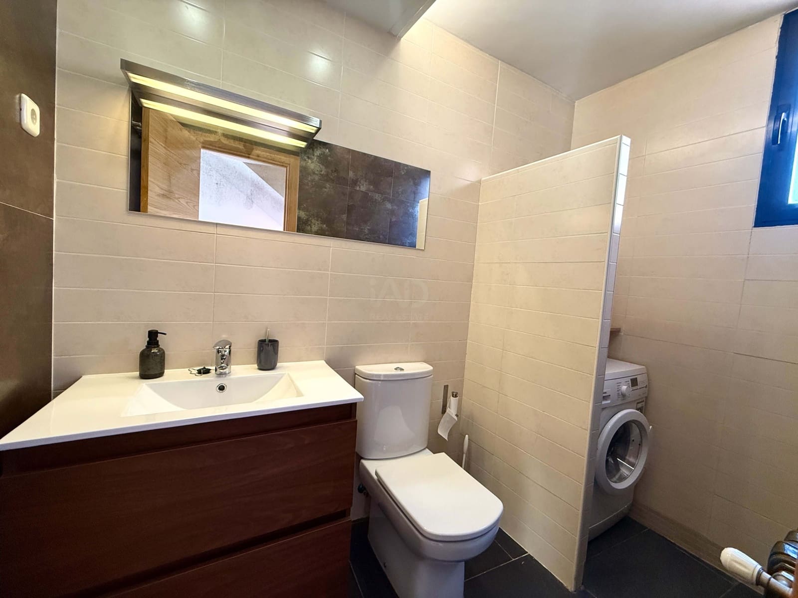 4 sypialnia Dom na sprzedaż w Miasto Guadalajara z basenem garażem - 420 000 € (Ref: 9988045)