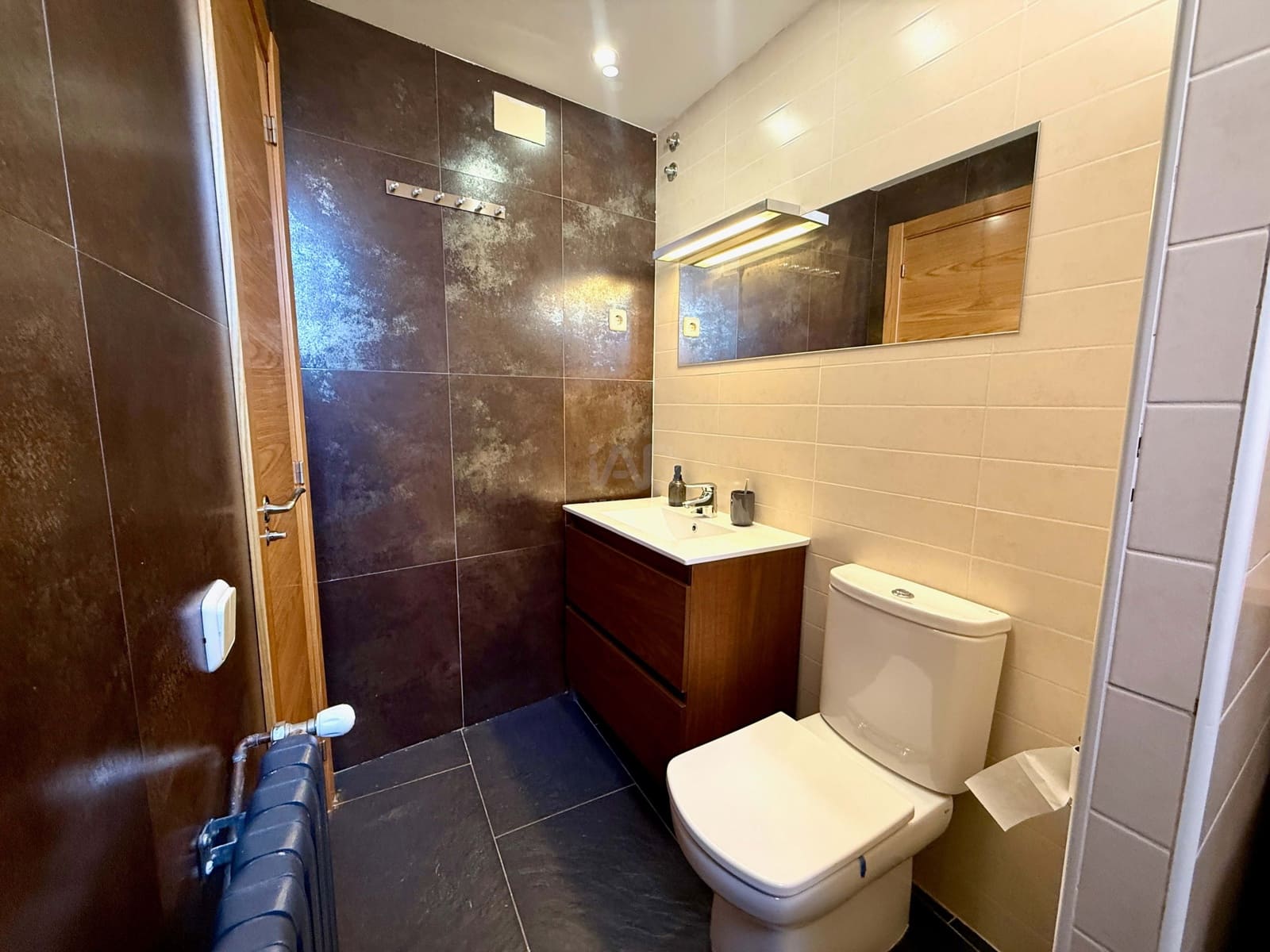 4 sypialnia Dom na sprzedaż w Miasto Guadalajara z basenem garażem - 420 000 € (Ref: 9988045)