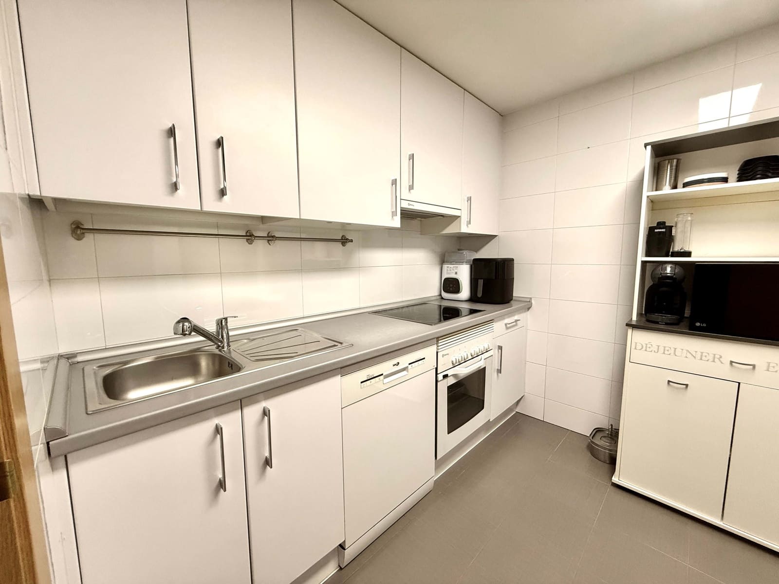 2 Zimmer Apartment zu verkaufen in Madrid Stadt mit Garage - 309.000 € (Ref: 9988047)