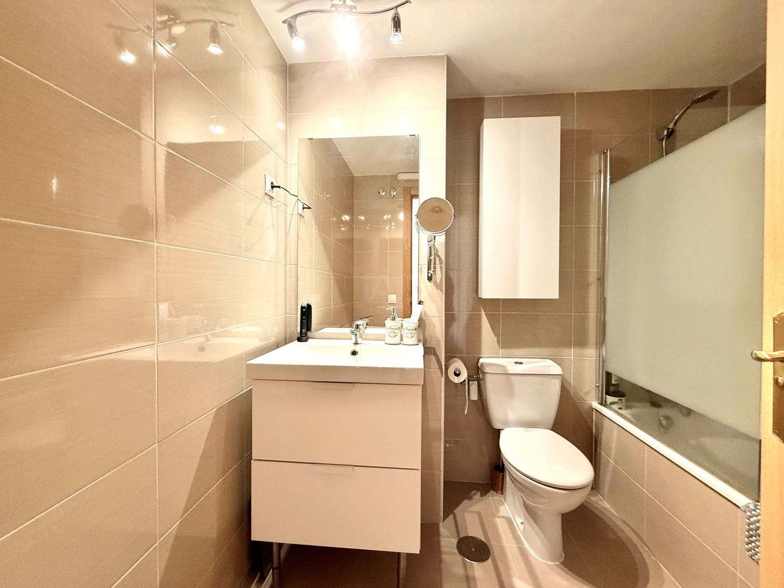 2 Zimmer Apartment zu verkaufen in Madrid Stadt mit Garage - 309.000 € (Ref: 9988047)