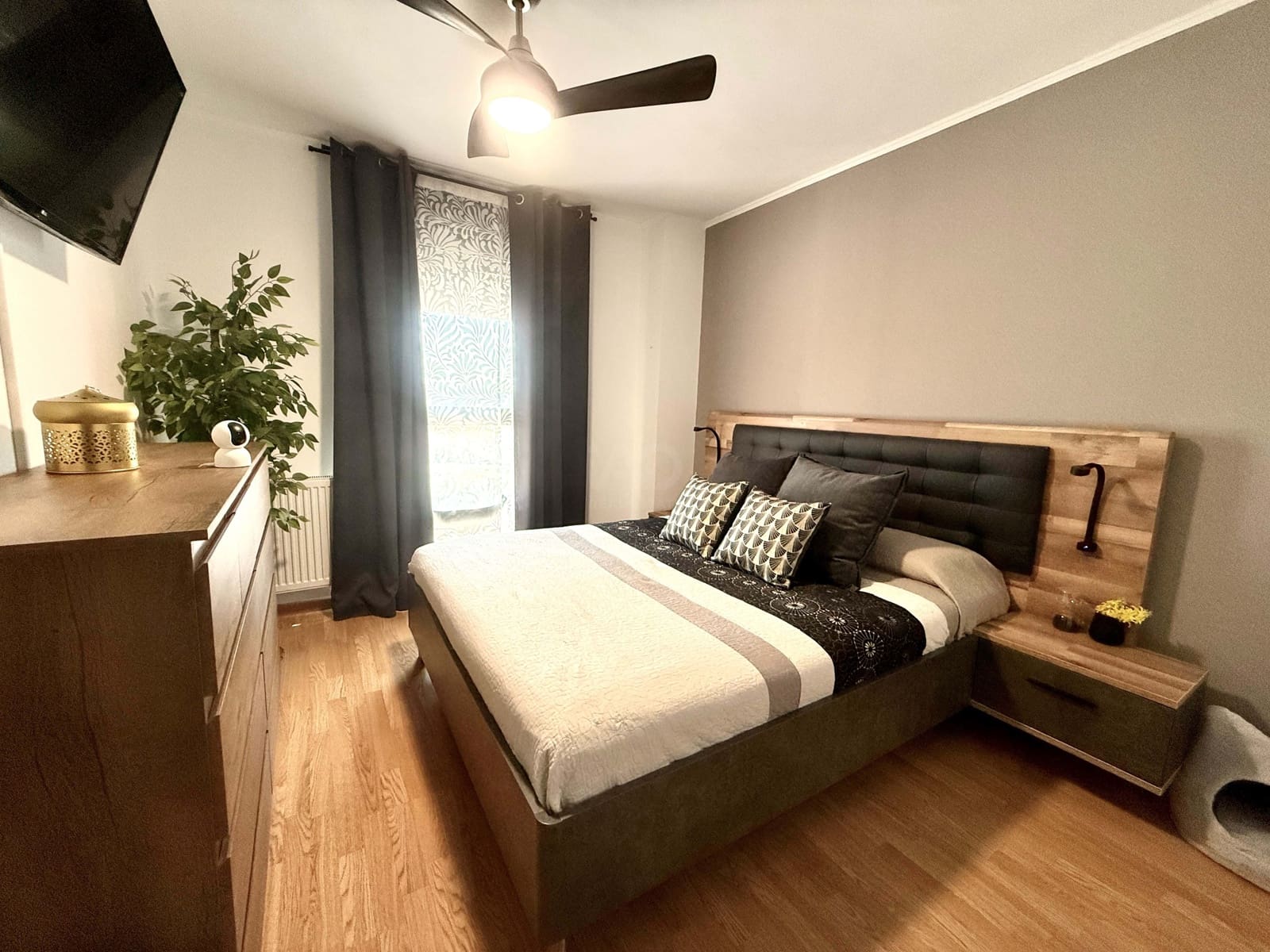 2 Zimmer Apartment zu verkaufen in Madrid Stadt mit Garage - 309.000 € (Ref: 9988047)