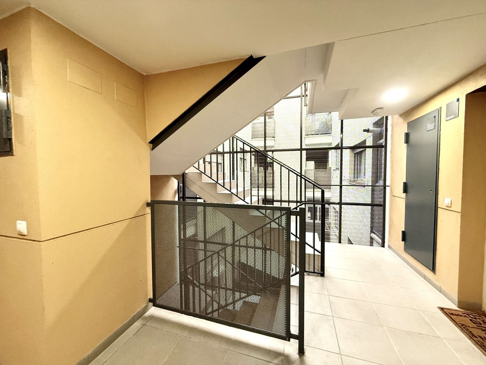 2 Zimmer Apartment zu verkaufen in Madrid Stadt mit Garage - 309.000 € (Ref: 9988047)