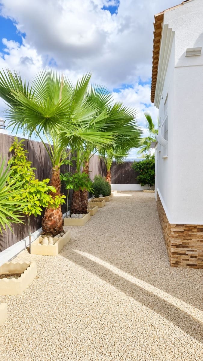 3 soveværelse Finca/Landehus til salg i Calasparra med swimmingpool - € 260.000 (Ref: 9988048)