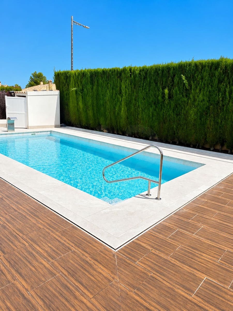 3 soveværelse Finca/Landehus til salg i Calasparra med swimmingpool - € 260.000 (Ref: 9988048)