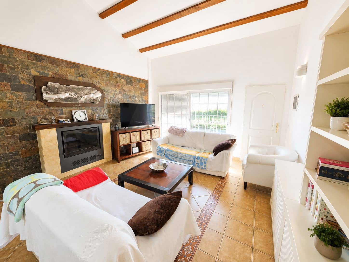 3 soveværelse Finca/Landehus til salg i Calasparra med swimmingpool - € 260.000 (Ref: 9988048)