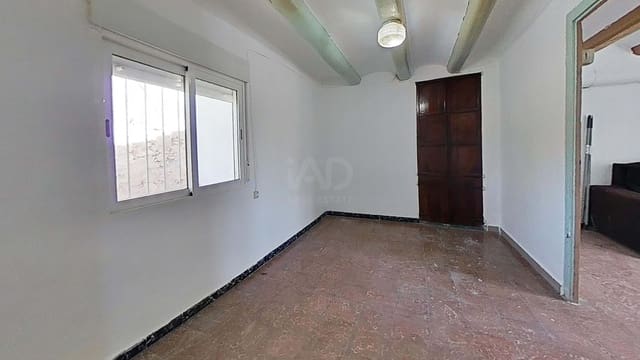 3 soverom Hus til salgs i Tarragona by - € 79 000 (Ref: 9988050)