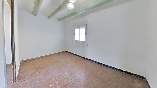 3 soverom Hus til salgs i Tarragona by - € 79 000 (Ref: 9988050)