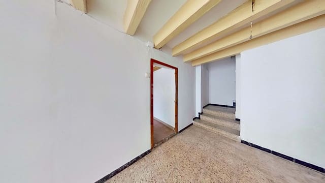 3 soverom Hus til salgs i Tarragona by - € 79 000 (Ref: 9988050)