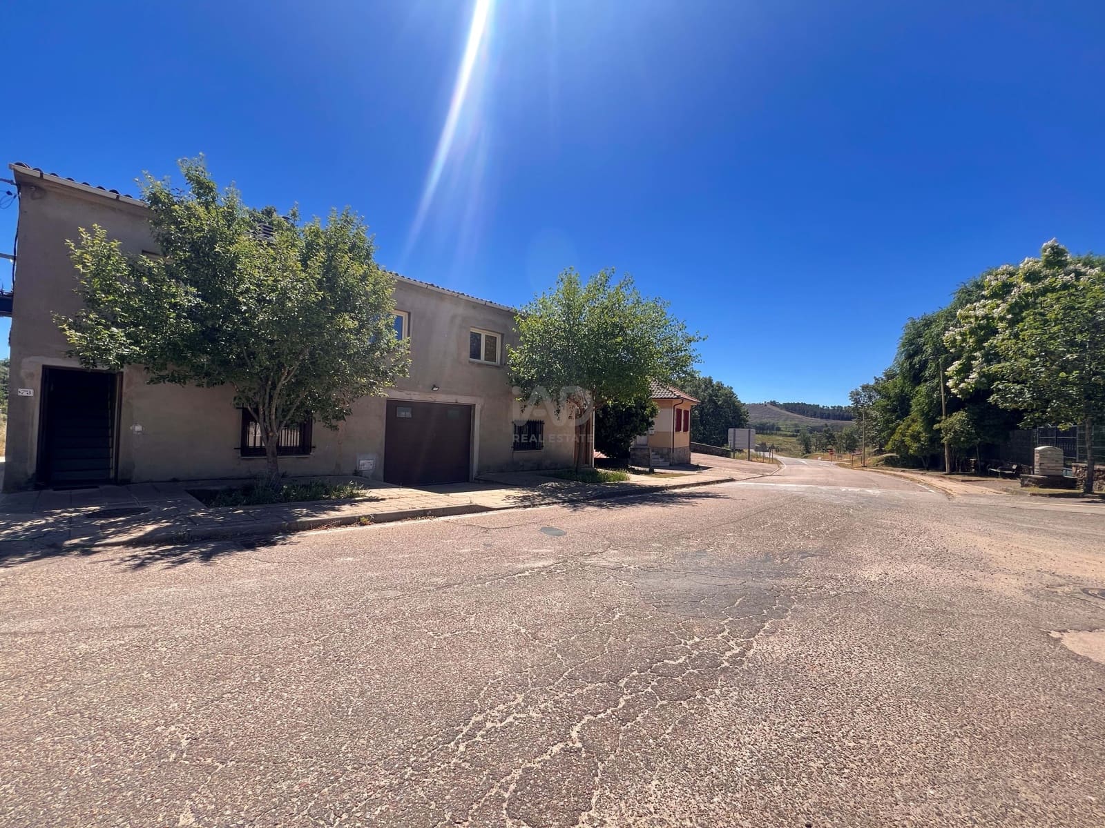 Erhverv til salg i Salamanca by - € 80.000 (Ref: 9988051)