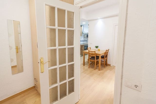 2 Zimmer Apartment zu verkaufen in La Barceloneta, Barcelona Stadt - 185.000 € (Ref: 9988052)
