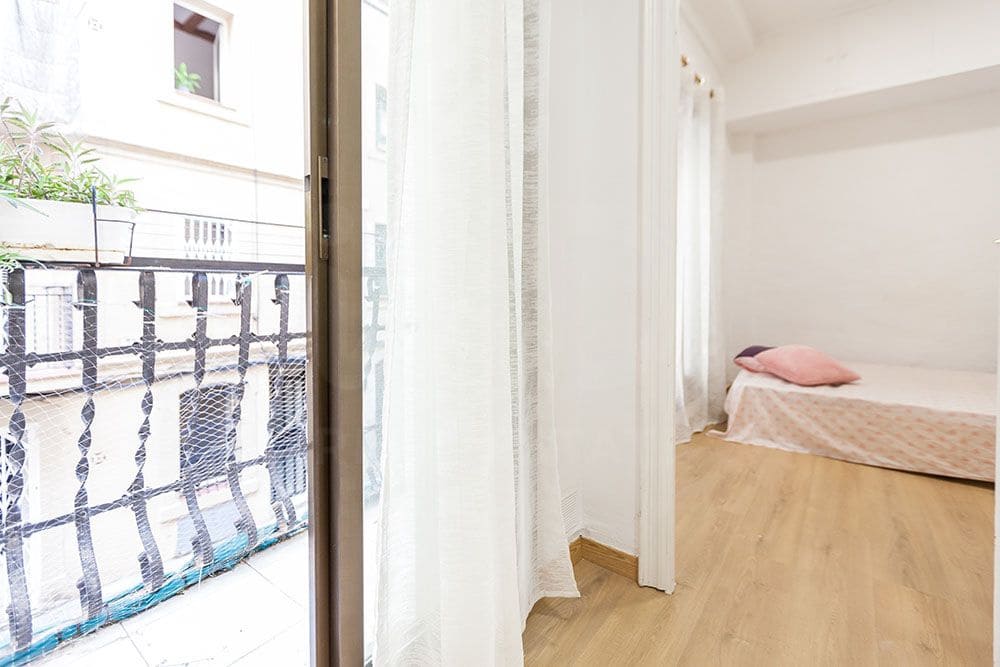2 Zimmer Apartment zu verkaufen in Barcelona Stadt - 185.000 € (Ref: 9988052)