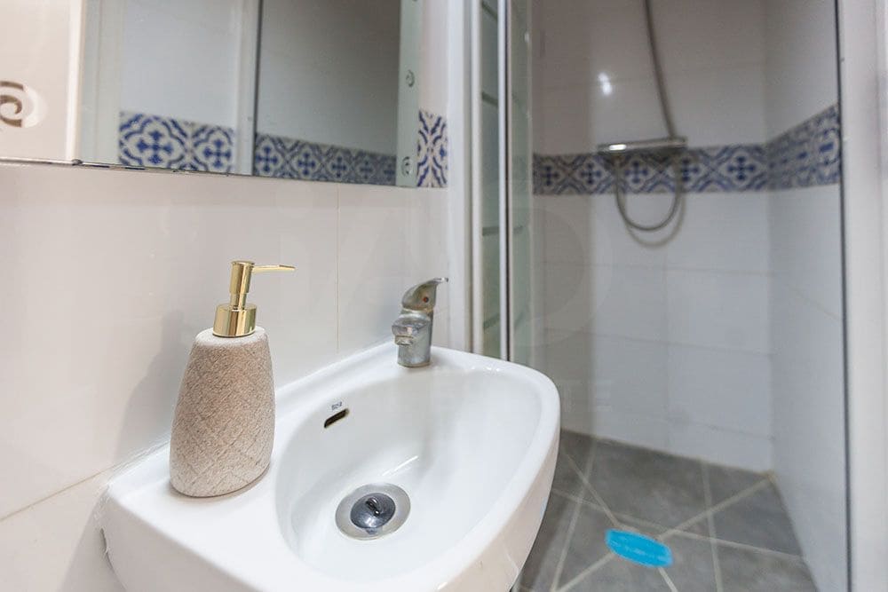 2 Zimmer Apartment zu verkaufen in Barcelona Stadt - 185.000 € (Ref: 9988052)