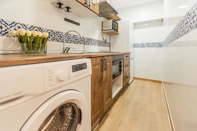 2 Zimmer Apartment zu verkaufen in La Barceloneta, Barcelona Stadt - 185.000 € (Ref: 9988052)