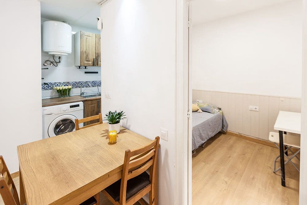 2 Zimmer Apartment zu verkaufen in Barcelona Stadt - 185.000 € (Ref: 9988052)