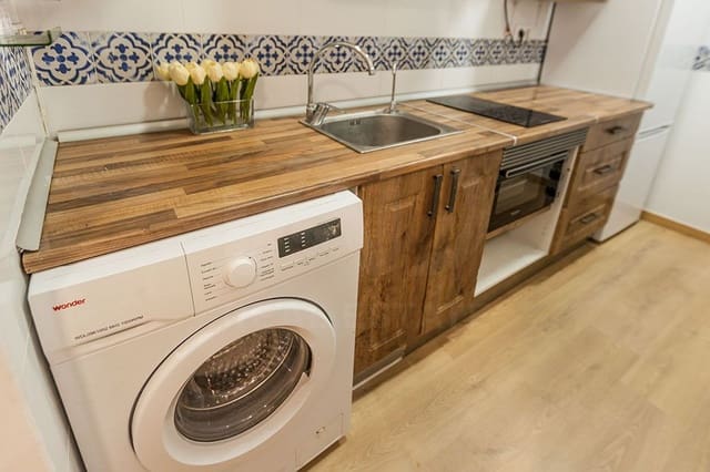 2 Zimmer Apartment zu verkaufen in La Barceloneta, Barcelona Stadt - 185.000 € (Ref: 9988052)