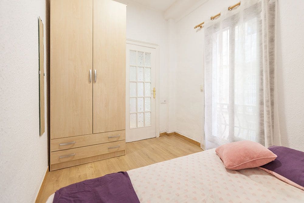 2 Zimmer Apartment zu verkaufen in Barcelona Stadt - 185.000 € (Ref: 9988052)