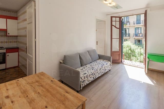 4 bedroom Apartment for sale in La Nova Esquerra de L'Eixample, Barcelona city - € 398,000 (Ref: 9988053)