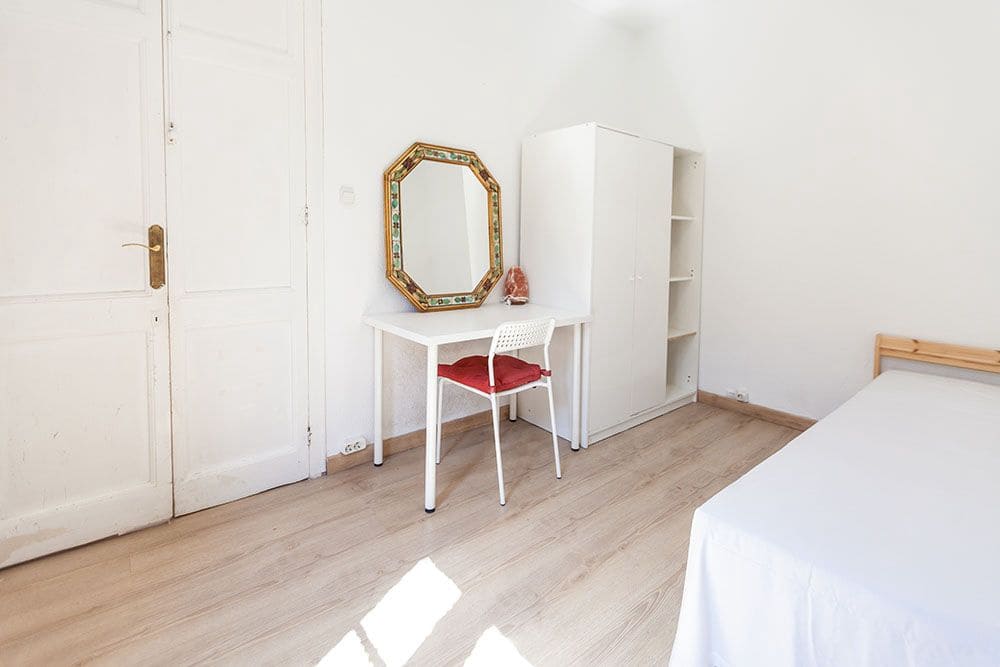 4 chambre Appartement à vendre à Barcelone ville - 398 000 € (Ref: 9988053)