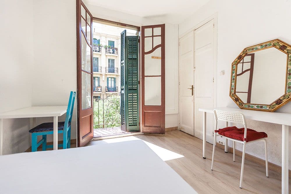 4 chambre Appartement à vendre à Barcelone ville - 398 000 € (Ref: 9988053)