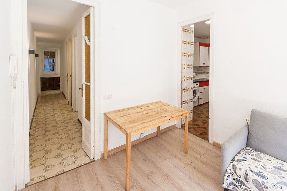 4 chambre Appartement à vendre à Barcelone ville - 398 000 € (Ref: 9988053)