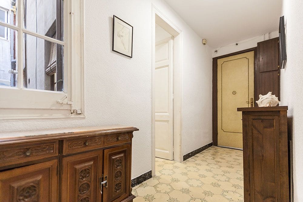 4 chambre Appartement à vendre à Barcelone ville - 398 000 € (Ref: 9988053)